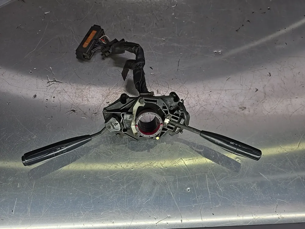 MANETES PISCA E LIMPA VIDROS