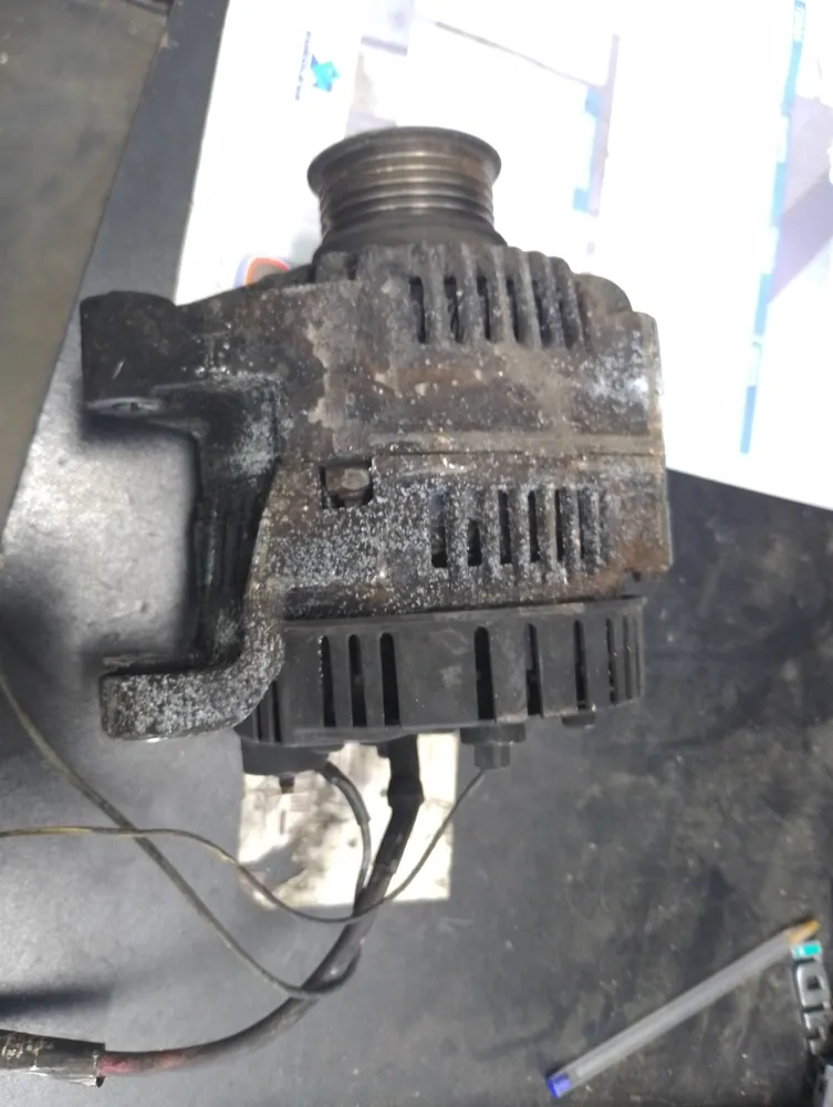 Alternador