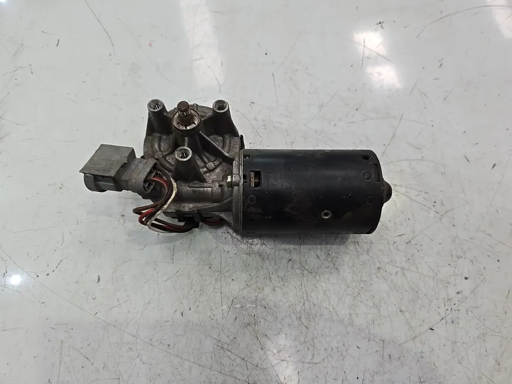 MOTOR LIMPA VIDROS FRENTE