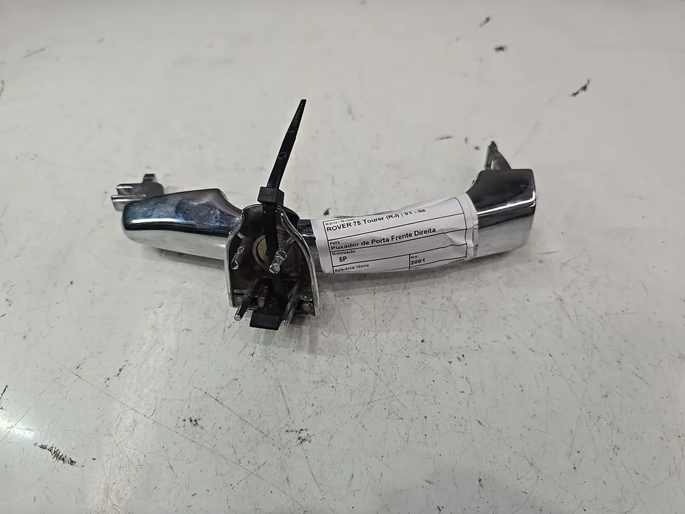 Puxador de Porta Frente Direita