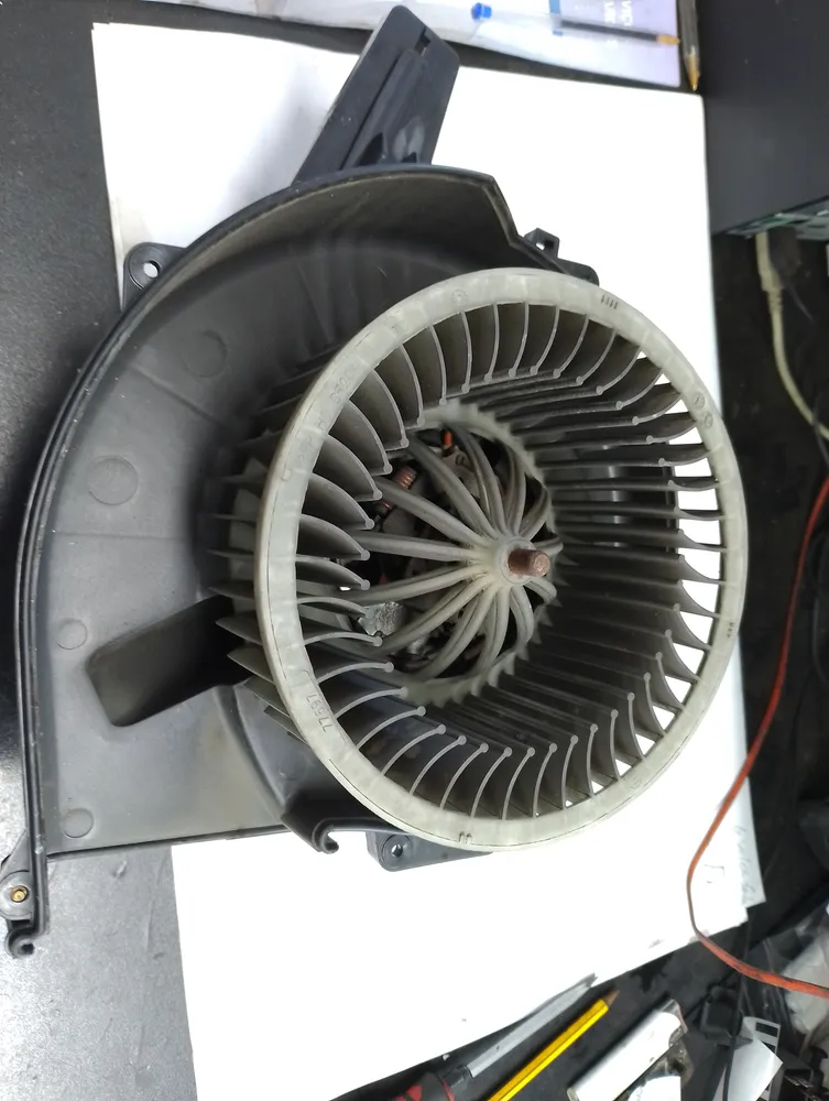 MOTOR DA CHAUFAGEM 