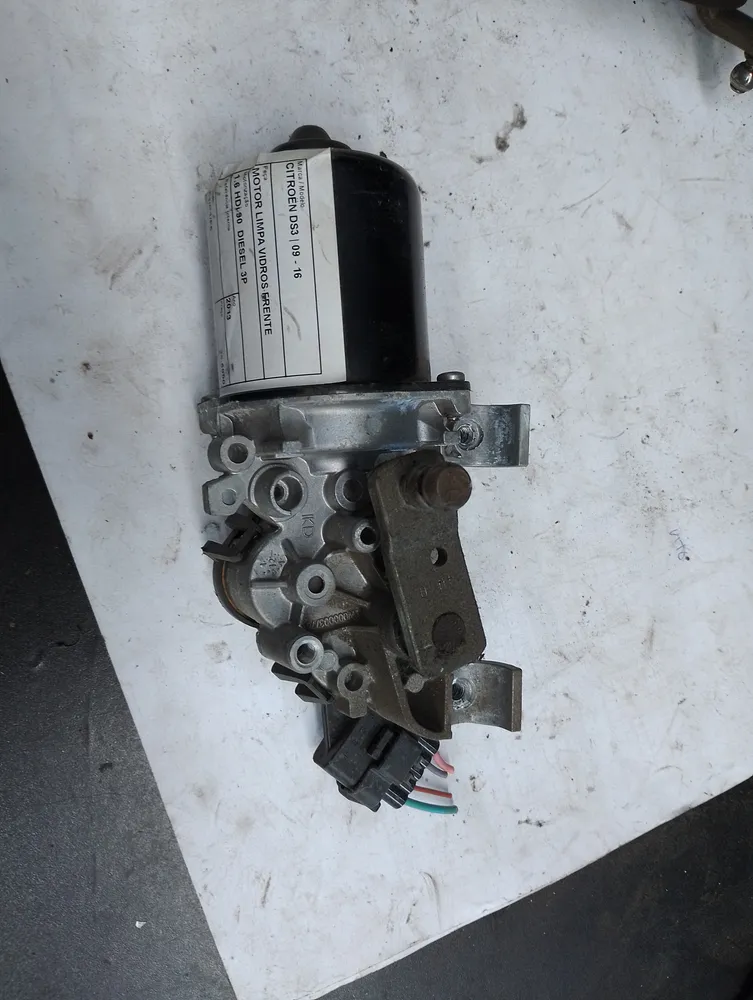MOTOR LIMPA VIDROS FRENTE