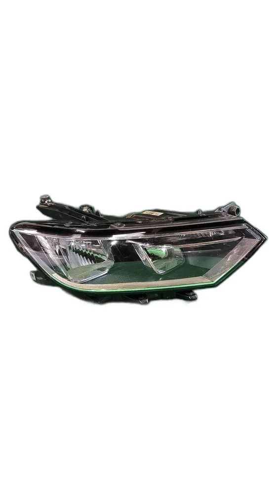 Right Headlight