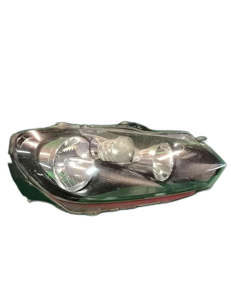 Right Headlight