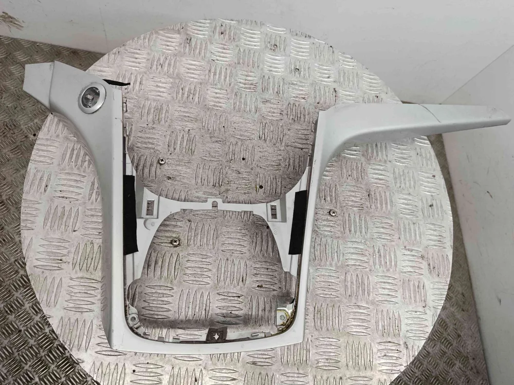 Moldura da Consola Central / Rádio / Aro