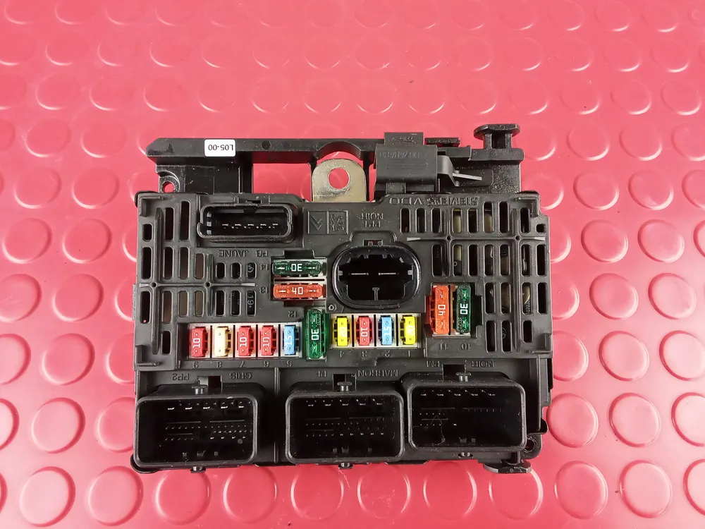 Fuse box / SAM / BSI