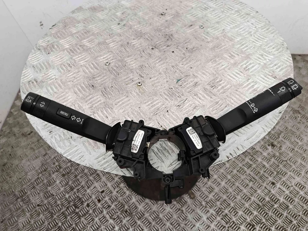 Conjunto / Manetes de Luzes e Limpa Vidros