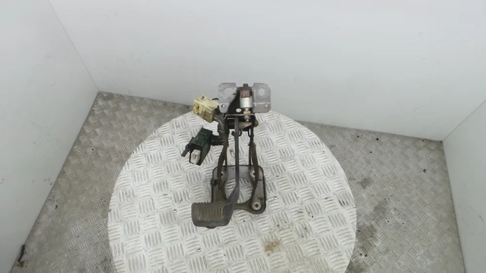 Pedal da Embraiagem