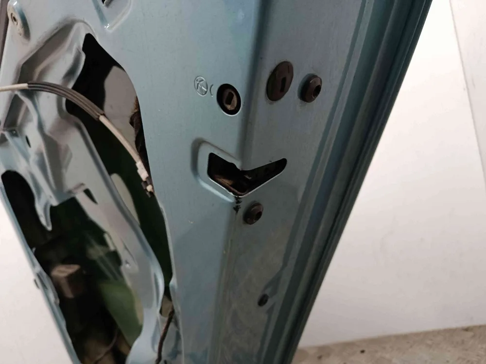 Fechadura / Fecho Porta Trás Direito