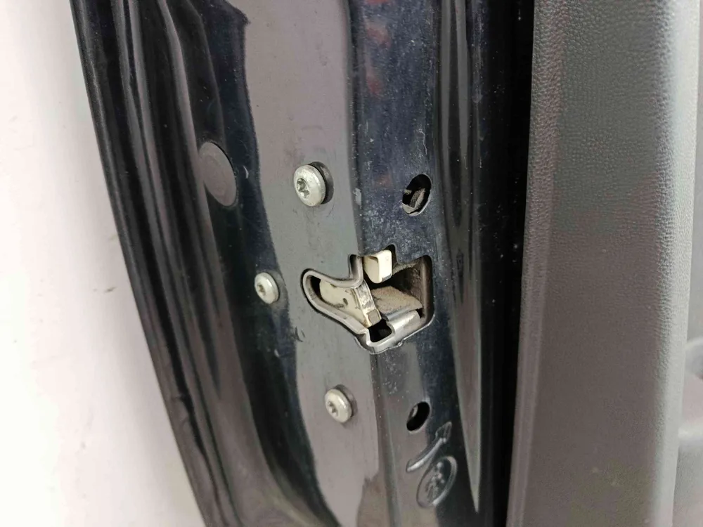 Fechadura / Fecho Porta Trás Esquerdo