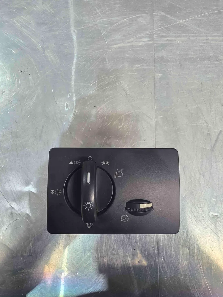 Botão / Interruptor Luzes