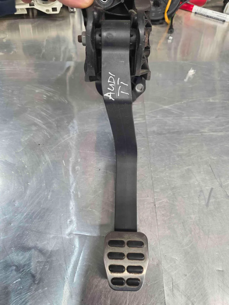 Pedal da Embraiagem
