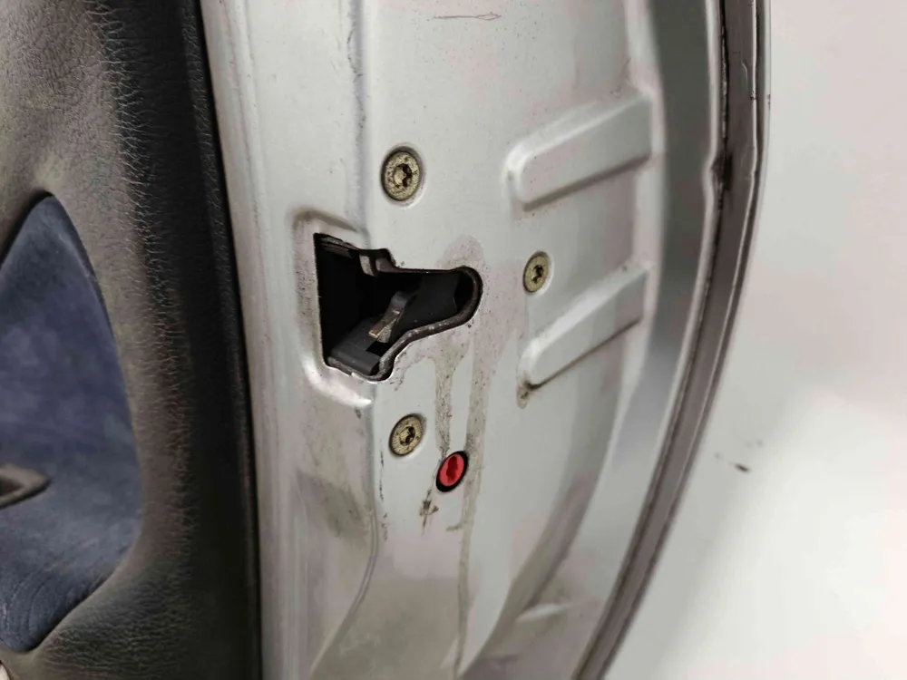Fechadura / Fecho Porta Trás Direito