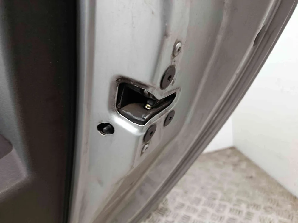 Fechadura / Fecho Porta Trás Direito