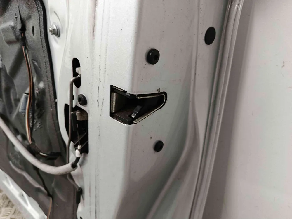 Fechadura / Fecho Porta Frente Direito
