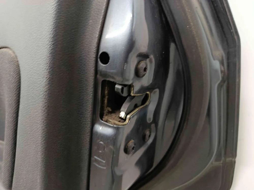 Fechadura / Fecho Porta Trás Direito