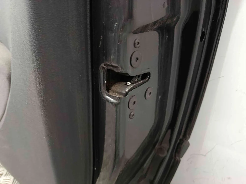 Fechadura / Fecho Porta Direito