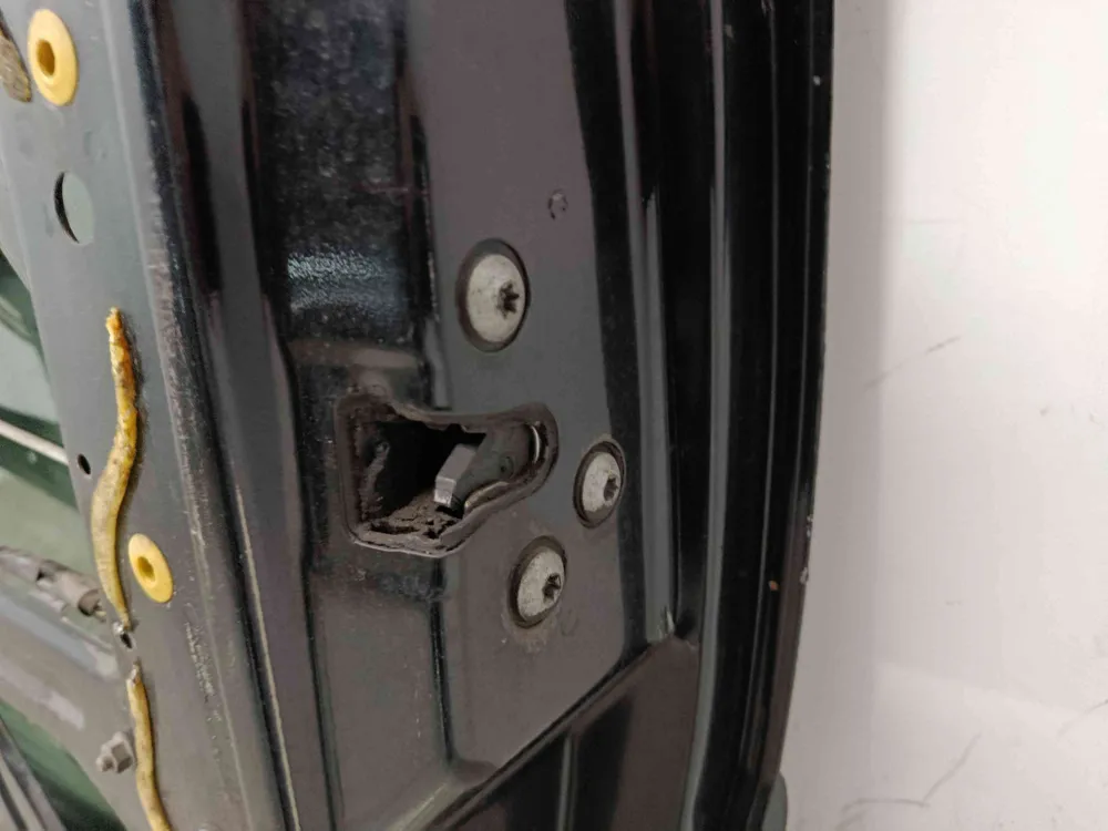 Fechadura / Fecho Porta Direito