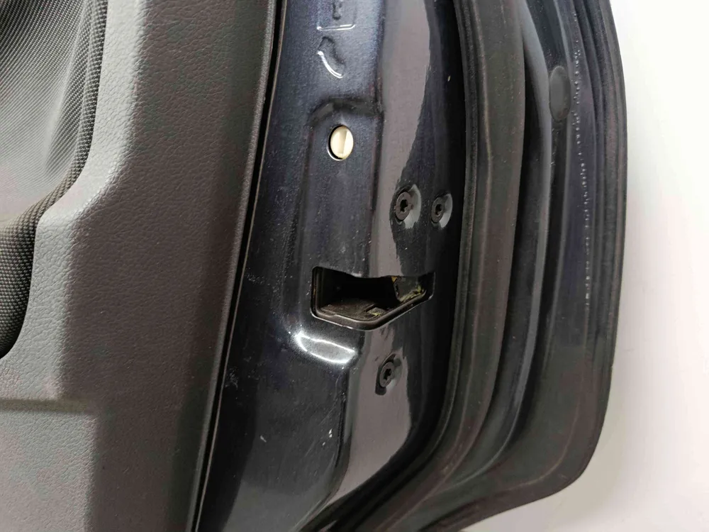 Fechadura / Fecho Porta Trás Direito