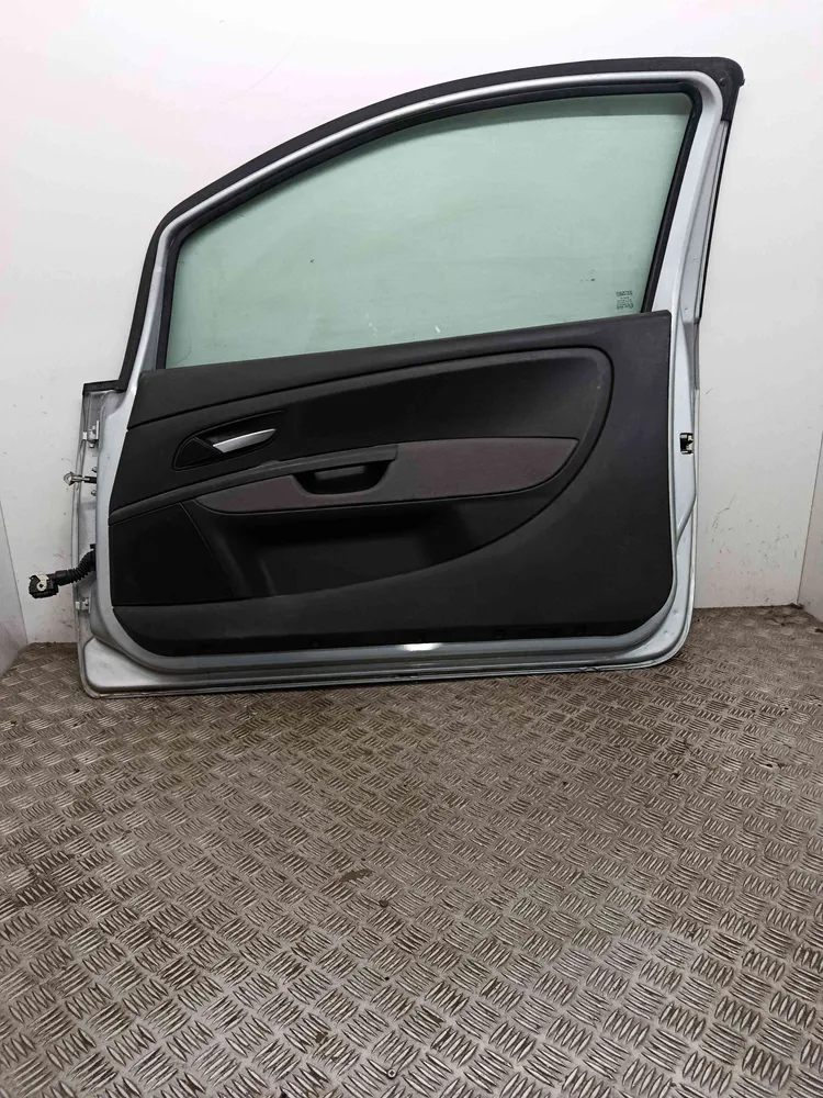 Porta Direita
