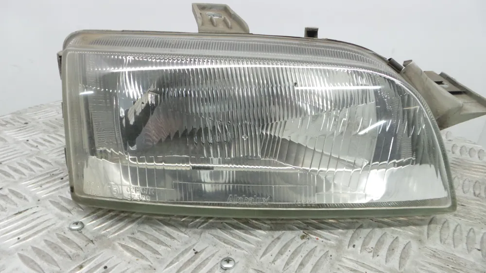 Ótica / Farol Direito