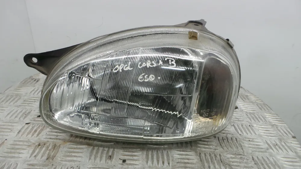 Ótica / Farol Esquerdo