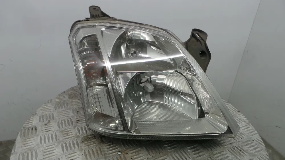 Ótica / Farol Direito