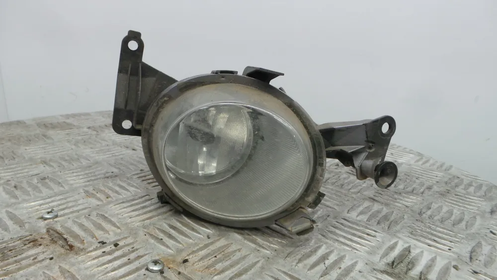 Farol Nevoeiro Frente Direito