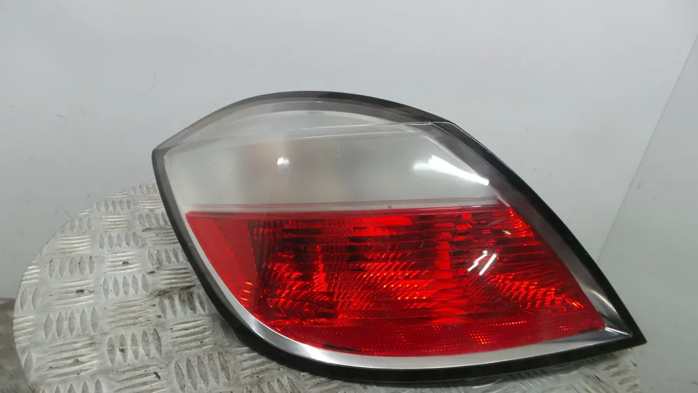 Left Tail light