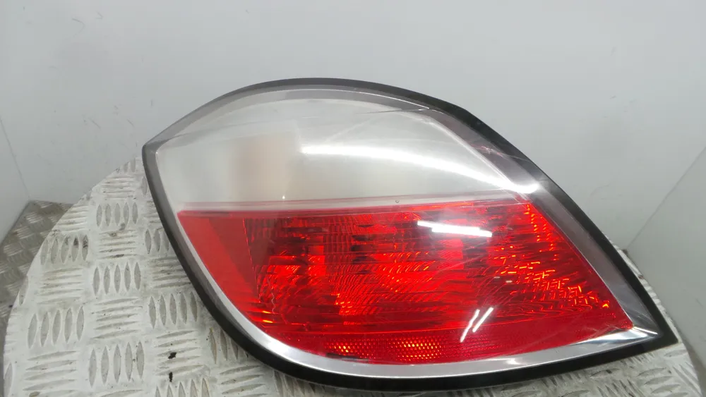 Left Tail light
