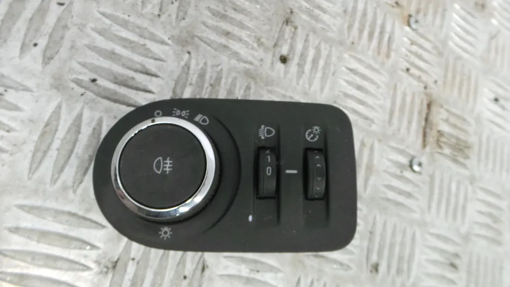 Light control stalk