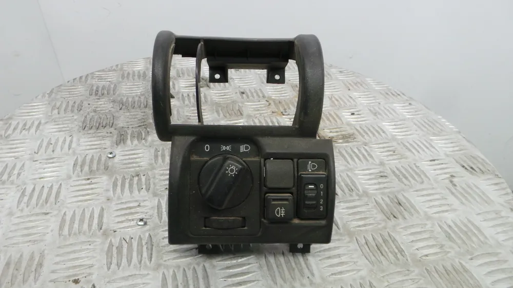 Light control stalk