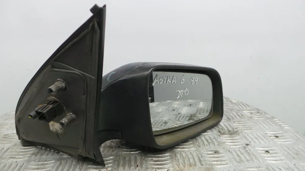 Retrovisor Derecho