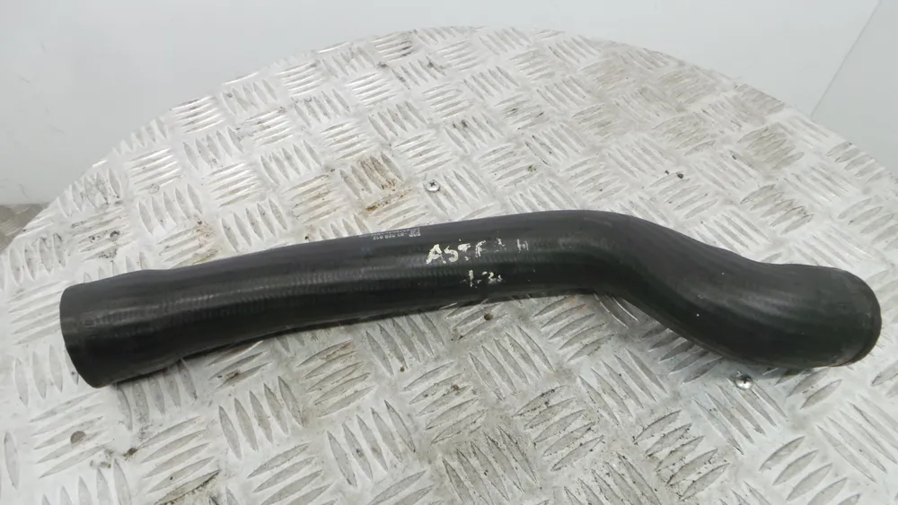 Intercooler pipe