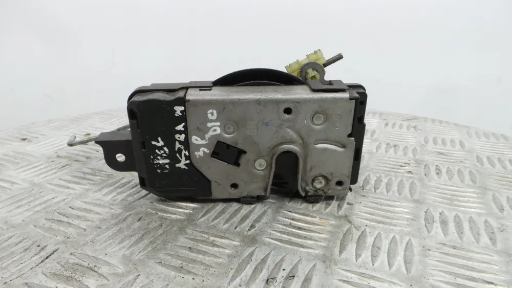 Fechadura / Fecho Porta Direito