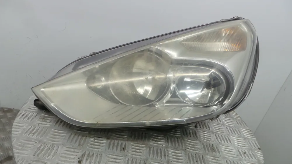 Left Headlight