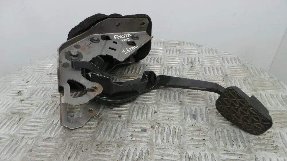 Pedal da Embraiagem