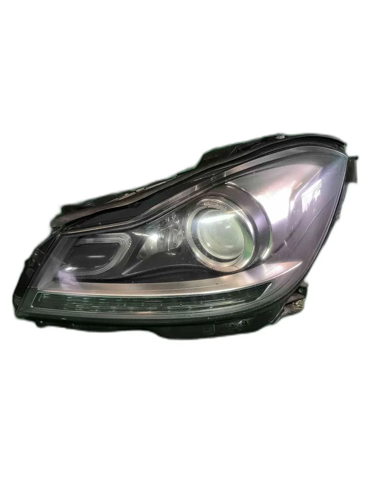 Ótica / Farol Esquerdo