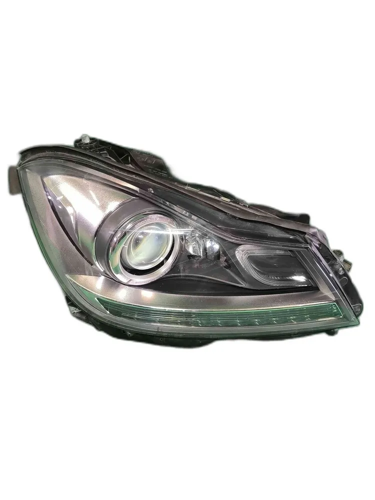 Ótica / Farol Direito