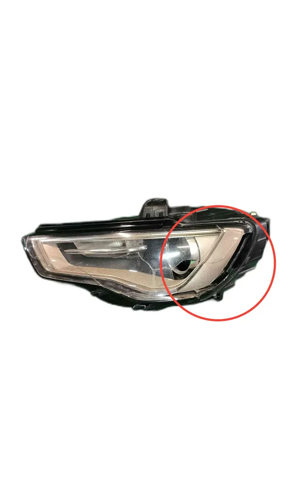 Faro anteriore sinistro