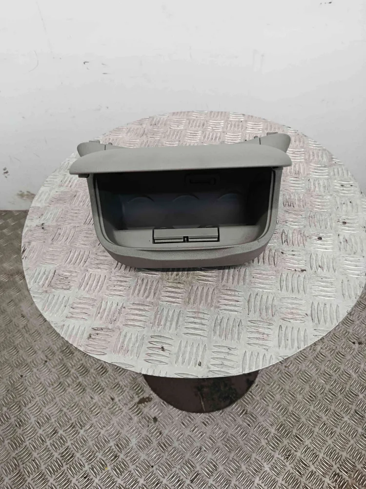 Glove Box / Compartment