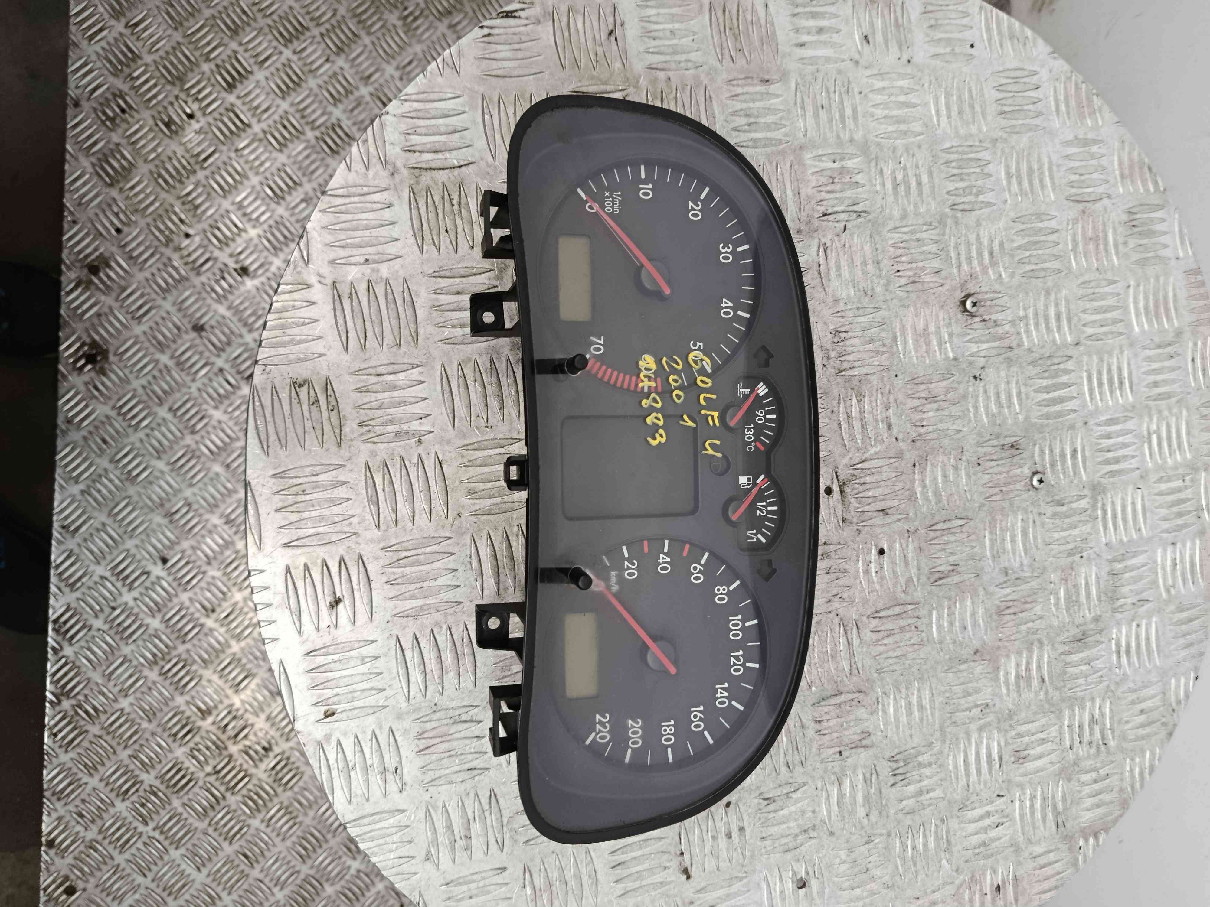 Instrument cluster