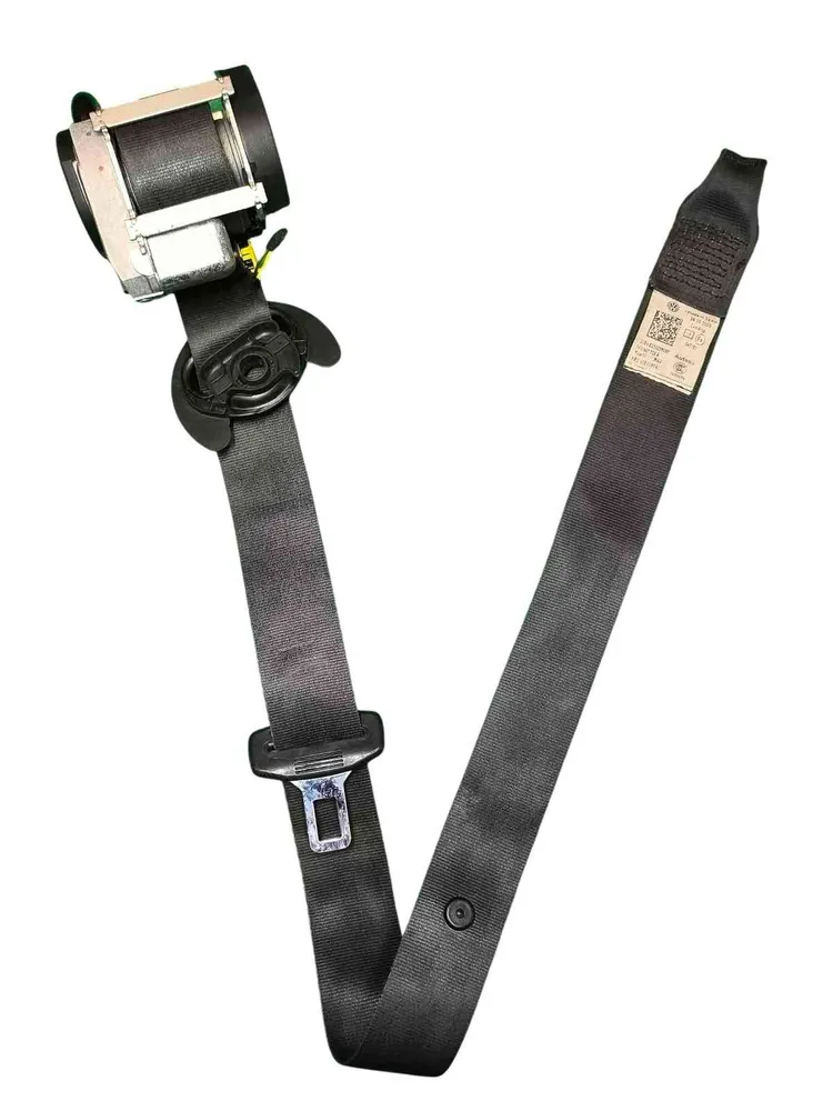 Links front seatbelt