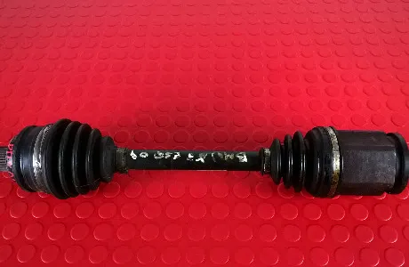Transmission avant gauche