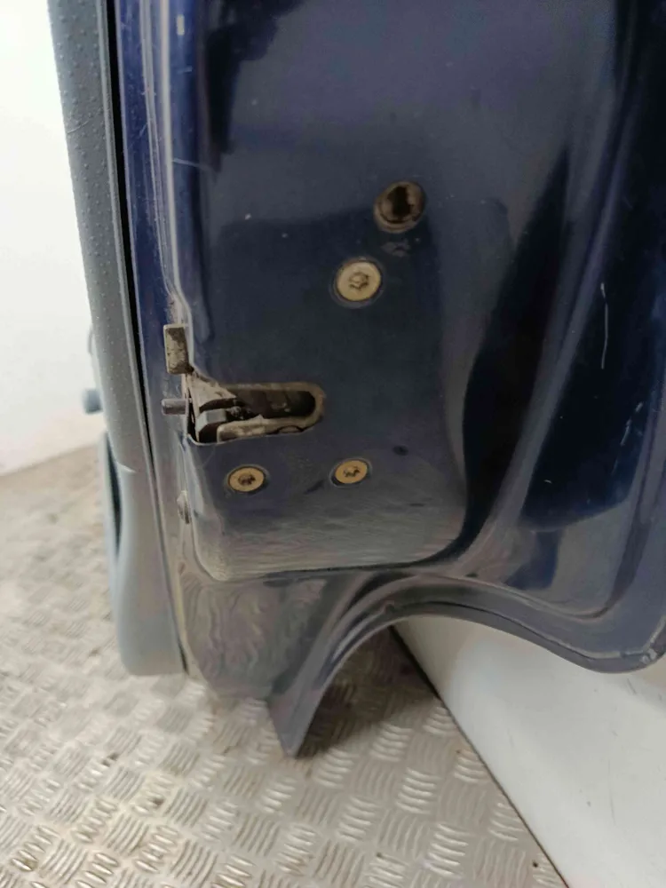 Cerradura / cierre puerta trasero derecho