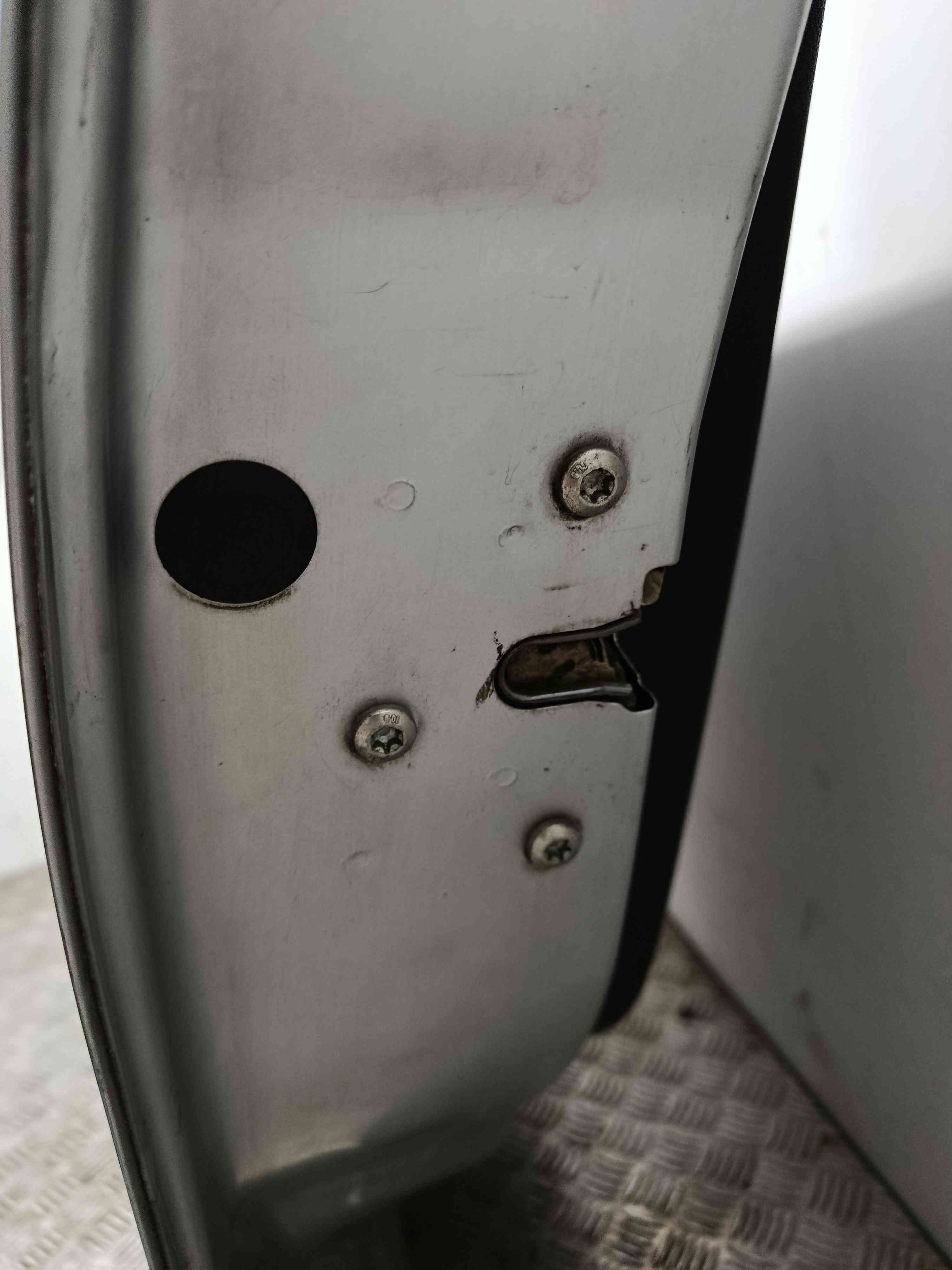 Cerradura / cierre puerta delantero izquierdo
