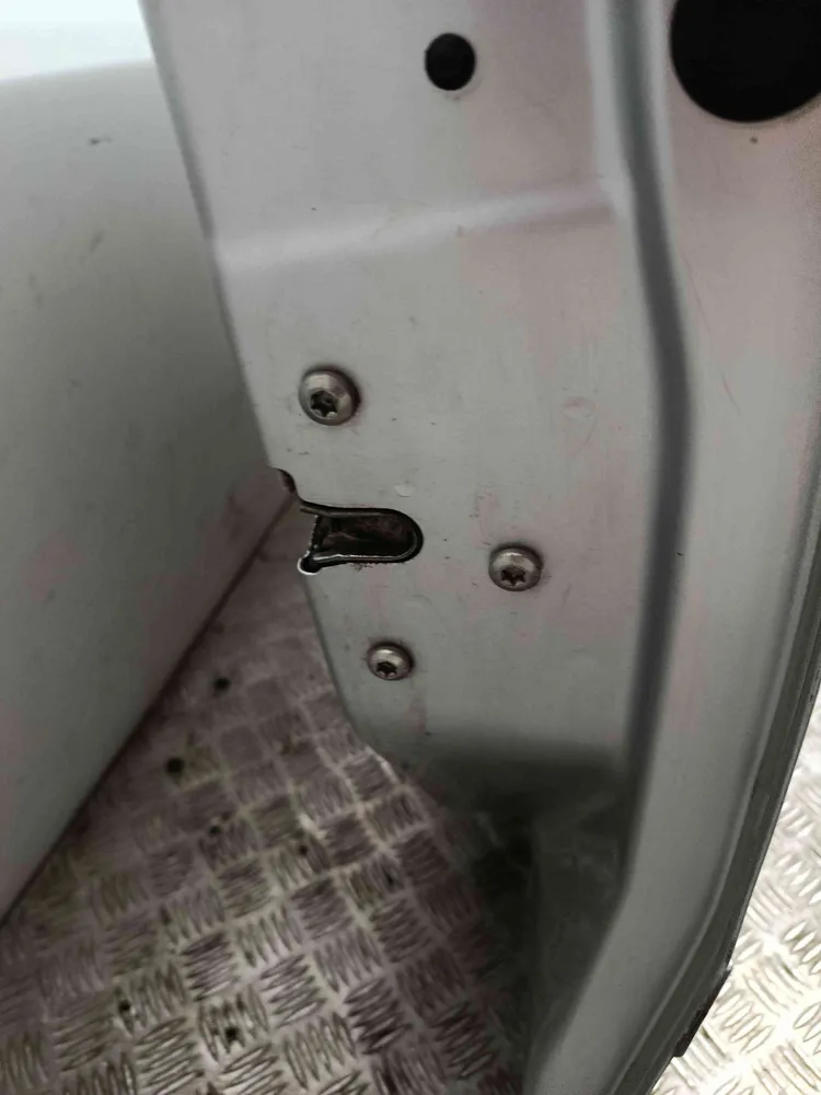 Cerradura / cierre puerta delantero derecho