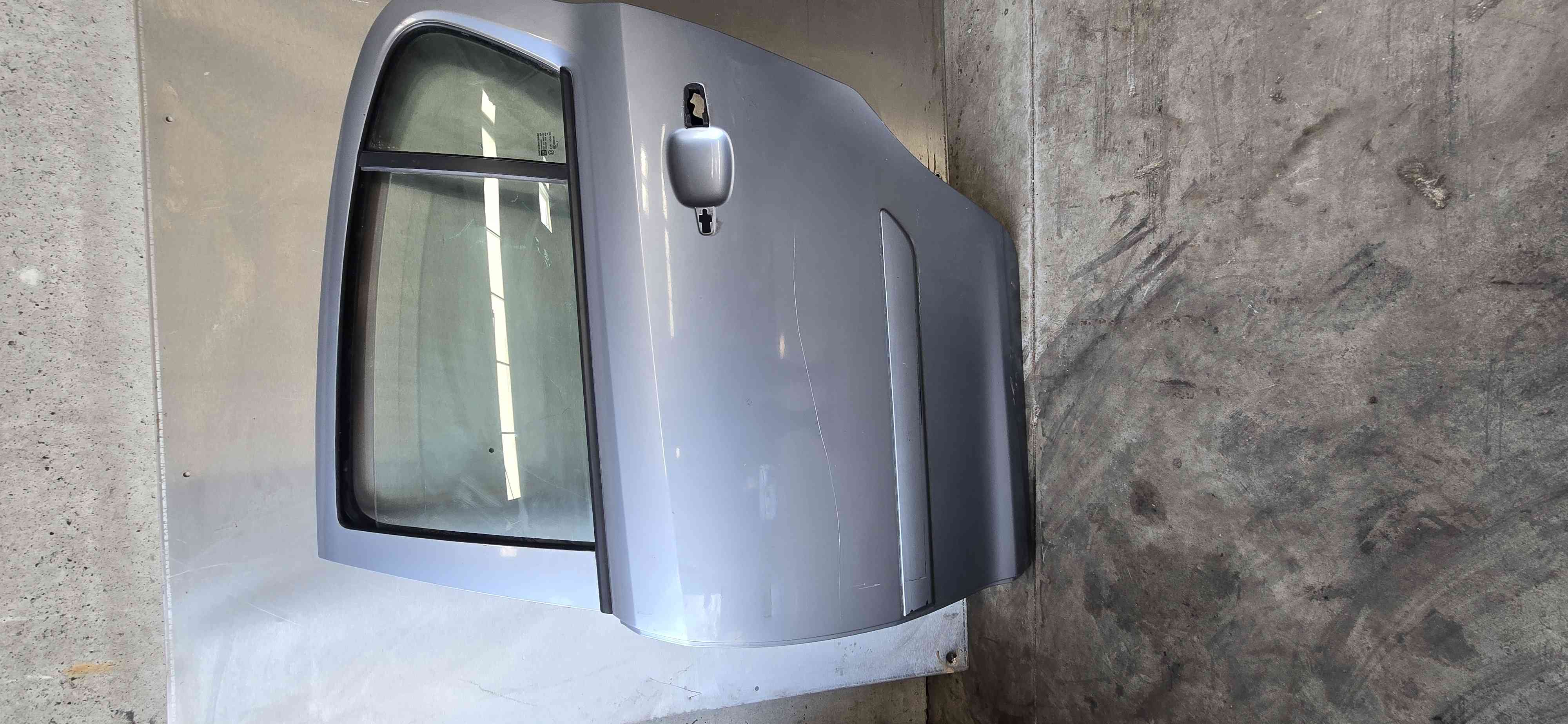 Porta posteriore sinistra