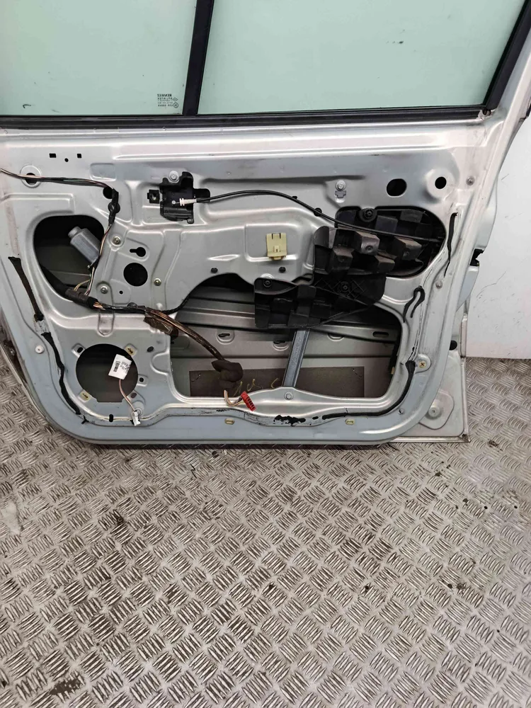 Right front window regulator