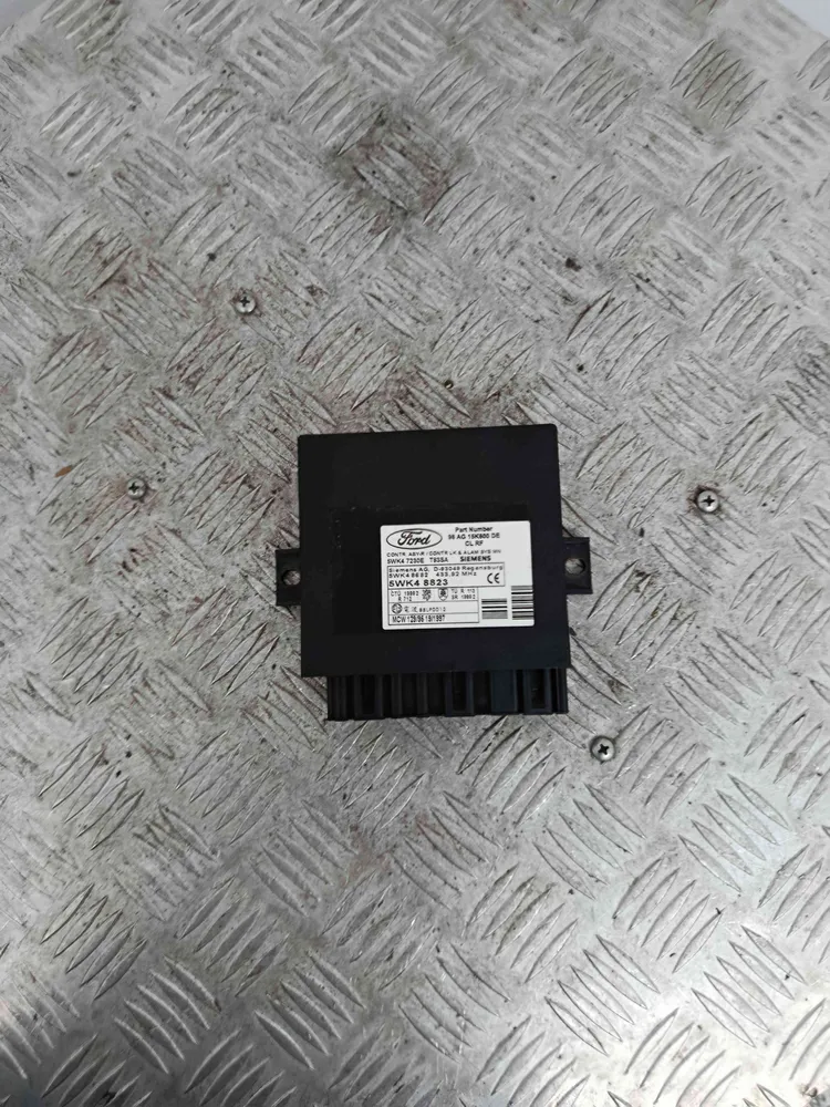 Central locking control unit / Central locking ECU